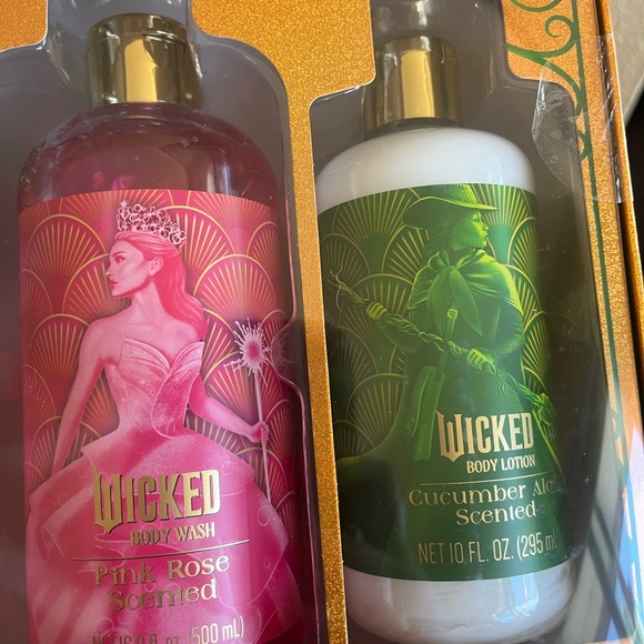 Wicked Luxury Bath 4 Piece Set - Picture 5 of 7